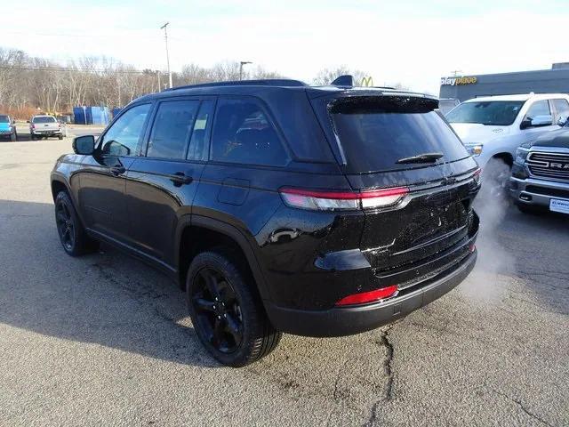 new 2025 Jeep Grand Cherokee car, priced at $50,960