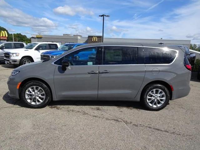 new 2025 Chrysler Pacifica car, priced at $41,915