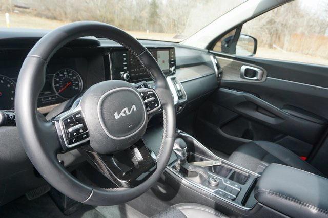 used 2022 Kia Sorento car, priced at $27,495