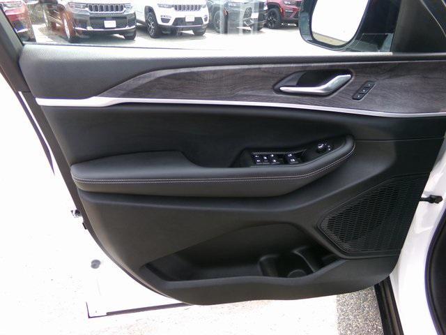 used 2023 Jeep Grand Cherokee car, priced at $36,995