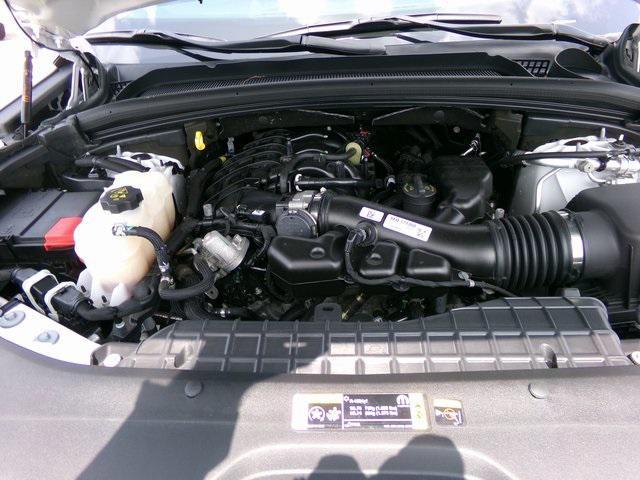 used 2023 Jeep Grand Cherokee car, priced at $36,995