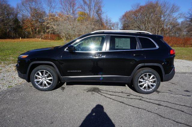 used 2018 Jeep Cherokee car, priced at $17,625