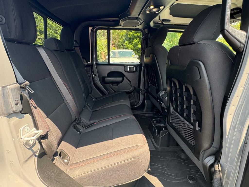 used 2022 Jeep Gladiator car, priced at $33,635