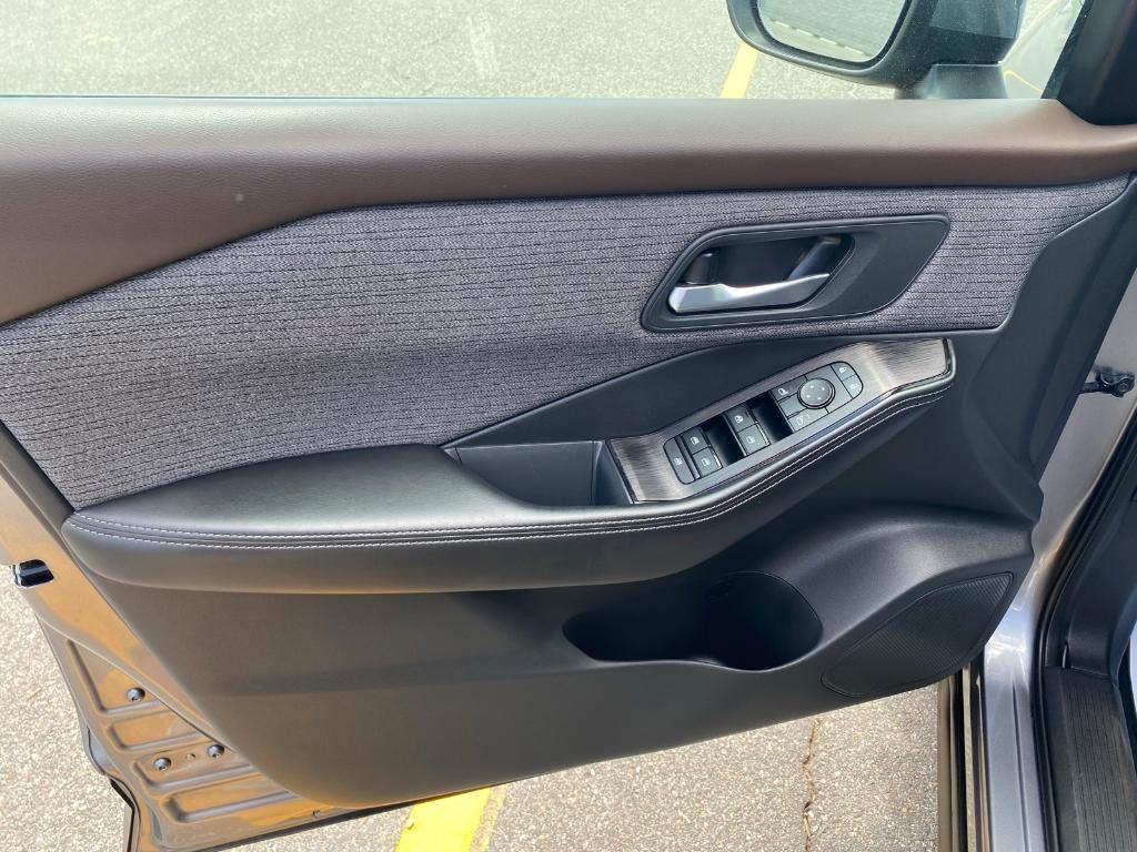used 2021 Nissan Rogue car, priced at $21,505