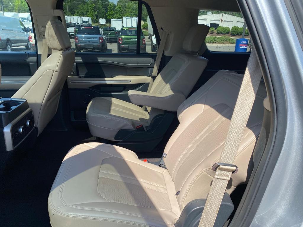 used 2023 Ford Expedition car, priced at $43,901