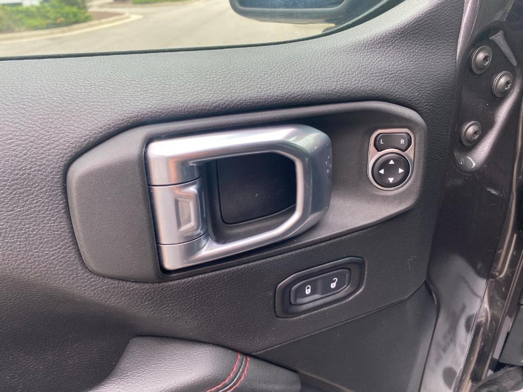 used 2021 Jeep Wrangler Unlimited car, priced at $31,515