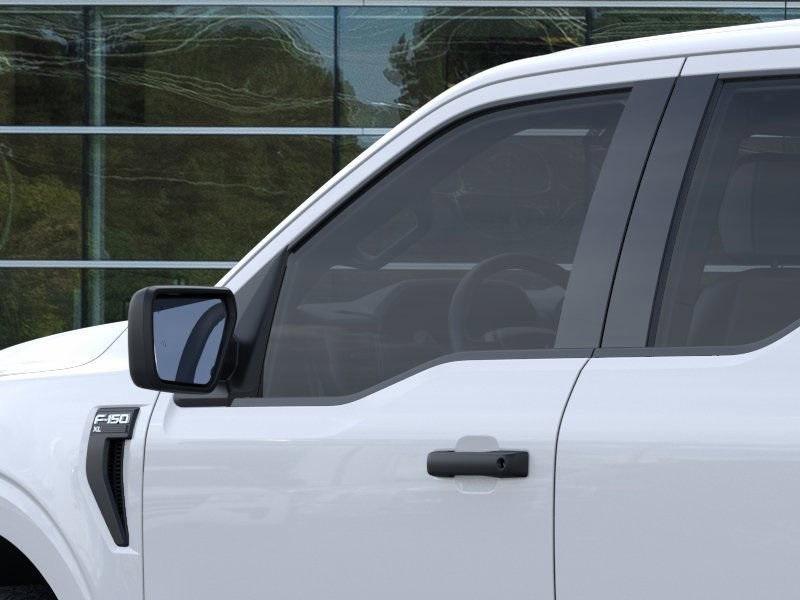 new 2025 Ford F-150 car, priced at $39,690