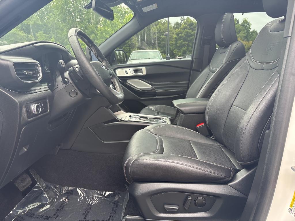 used 2023 Ford Explorer car, priced at $43,024