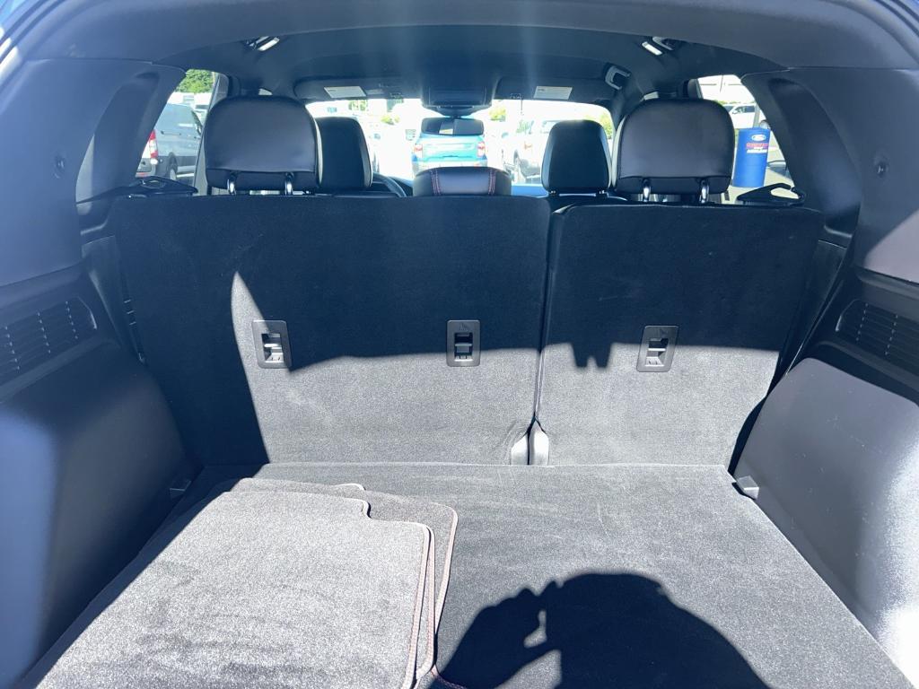used 2023 Ford Escape car, priced at $27,900