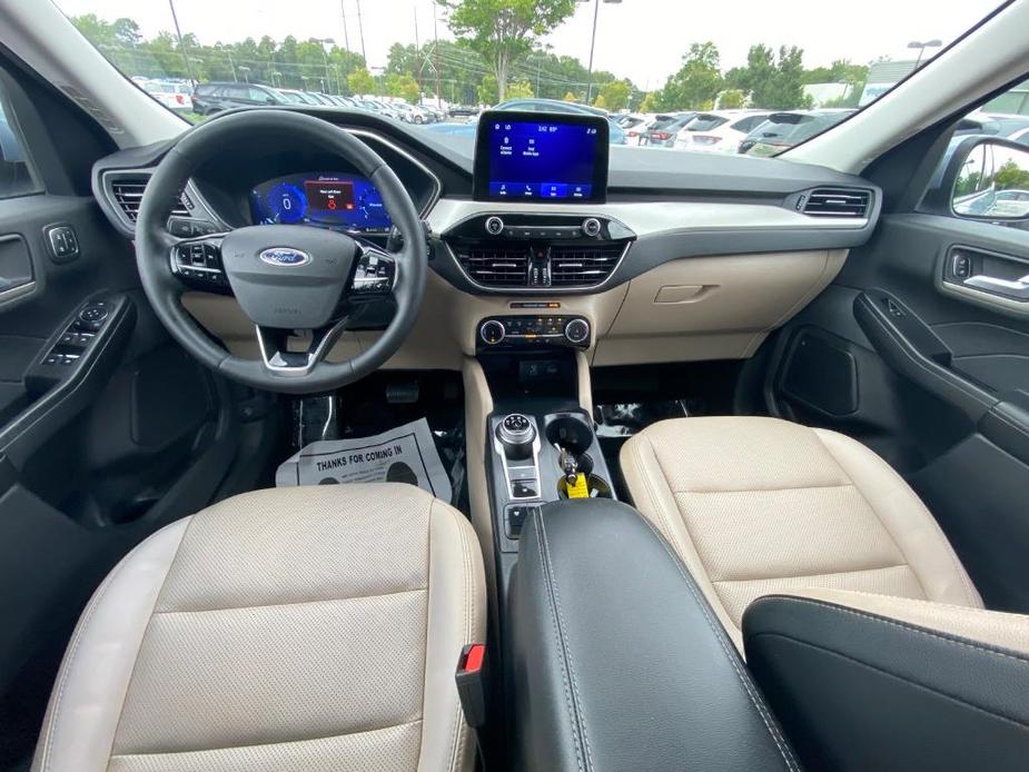 used 2022 Ford Escape car, priced at $22,950