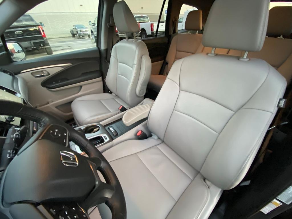 used 2020 Honda Pilot car, priced at $21,600