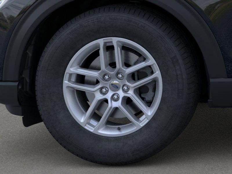 new 2025 Ford Explorer car, priced at $40,715