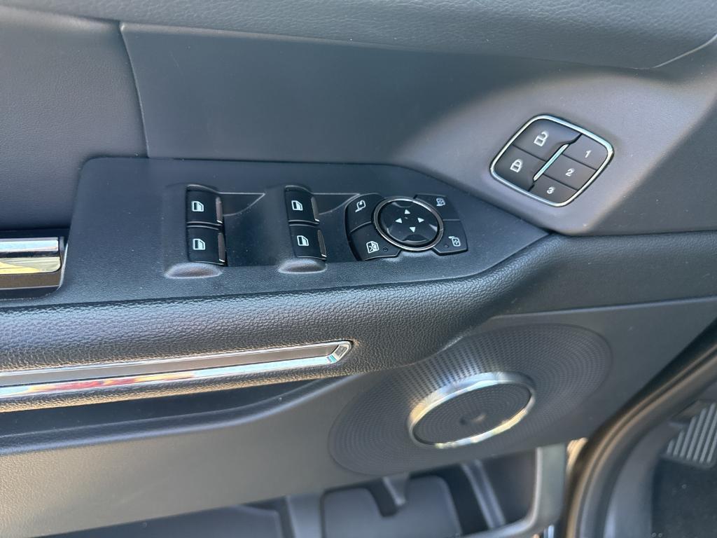 used 2024 Ford Expedition car, priced at $49,500