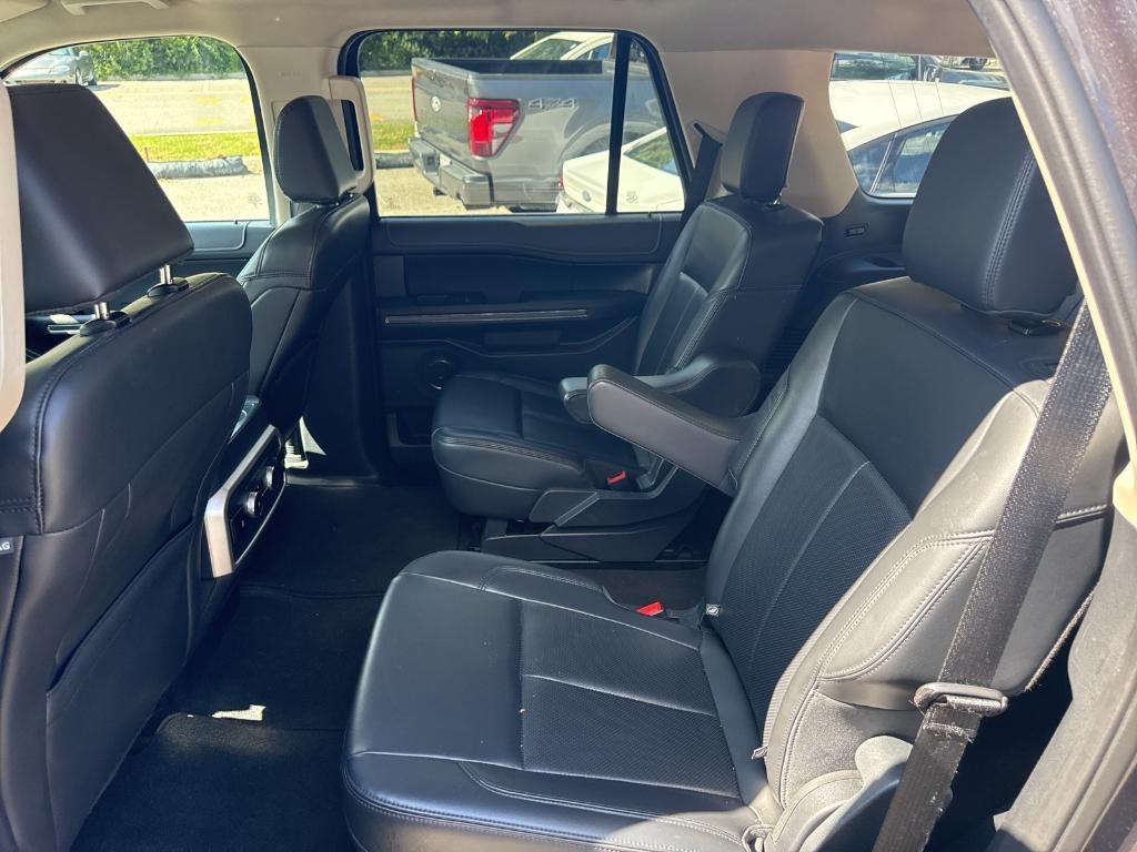 used 2024 Ford Expedition car, priced at $49,500