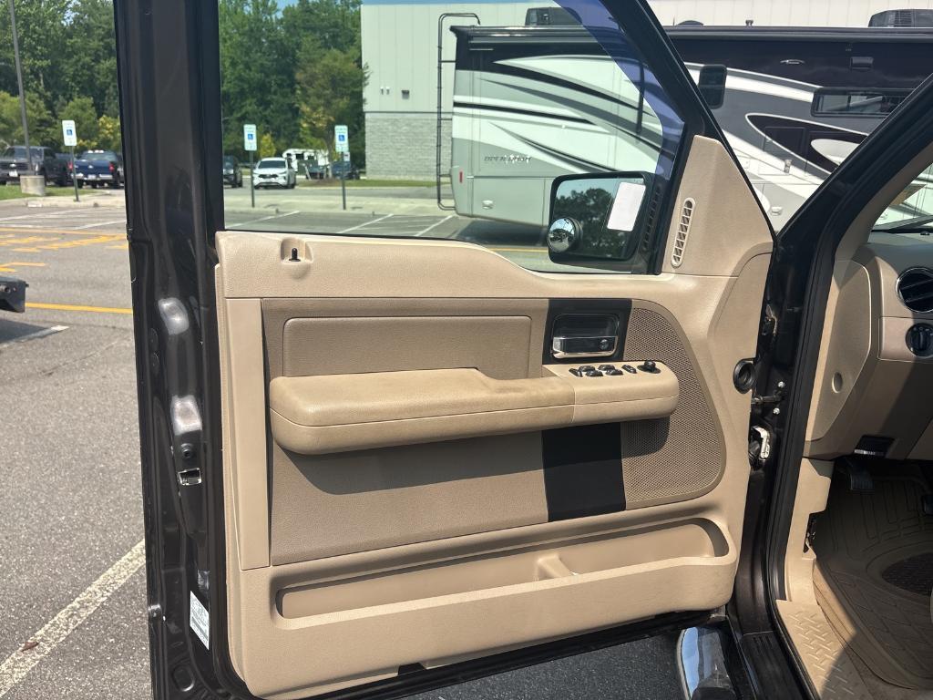 used 2007 Ford F-150 car, priced at $9,950
