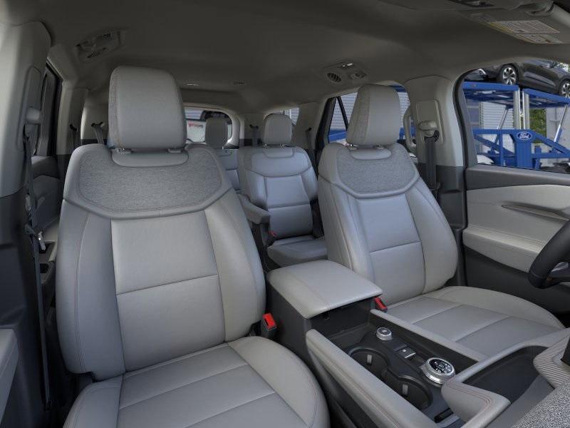 new 2025 Ford Explorer car, priced at $45,644