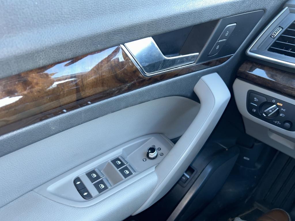 used 2019 Audi Q5 car, priced at $18,900