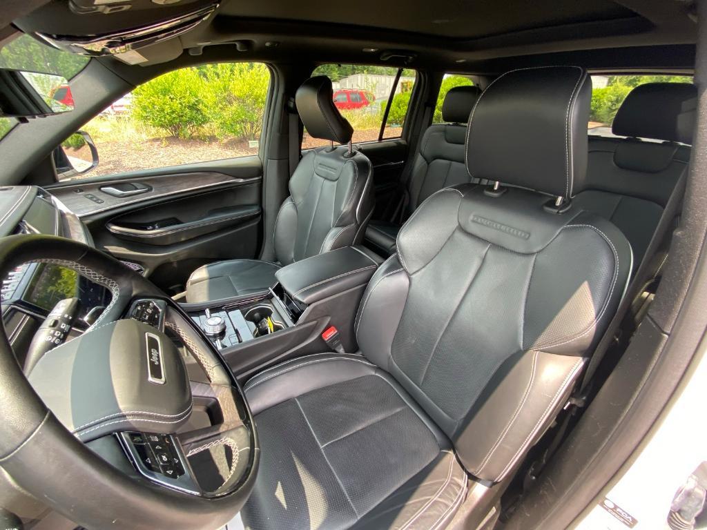 used 2023 Jeep Grand Cherokee car, priced at $40,125