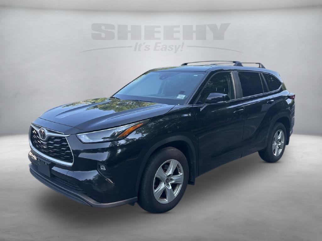 used 2023 Toyota Highlander car, priced at $32,650