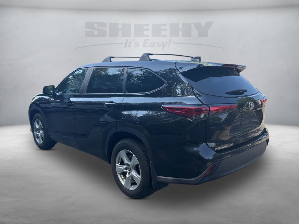 used 2023 Toyota Highlander car, priced at $32,650