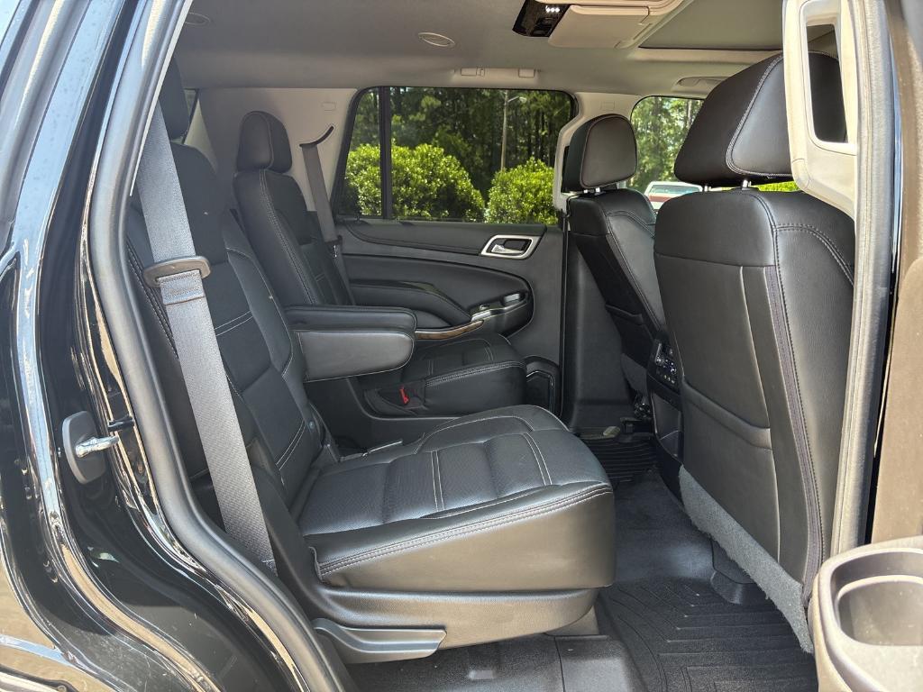 used 2019 GMC Yukon car, priced at $35,621