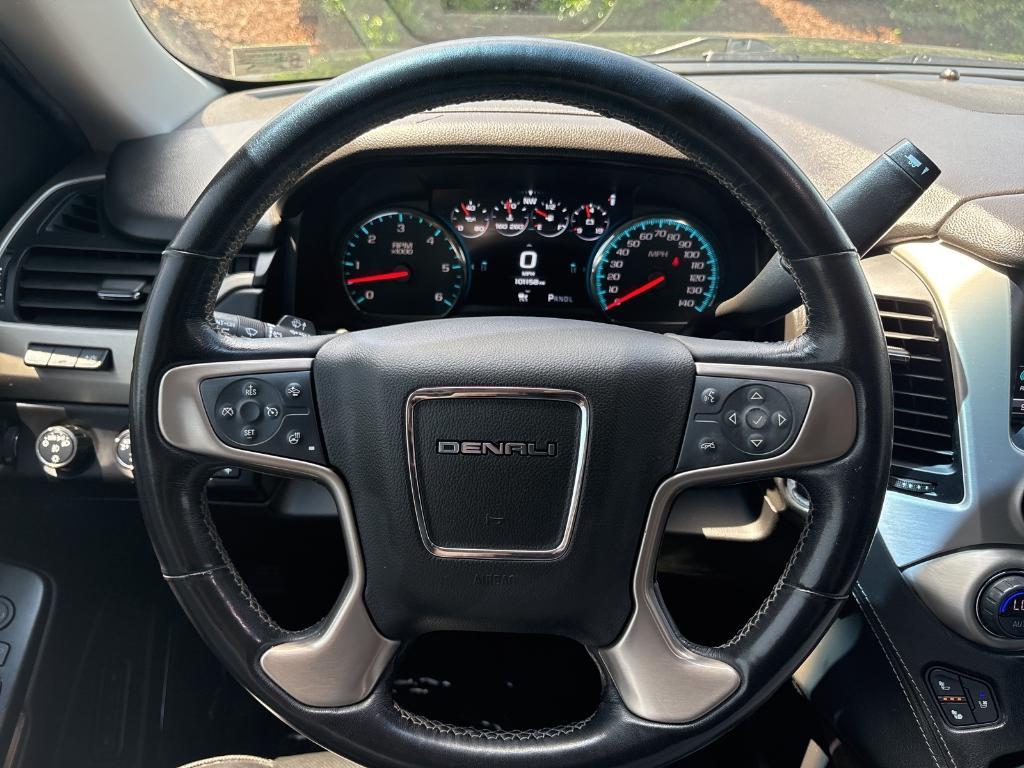 used 2019 GMC Yukon car, priced at $35,621