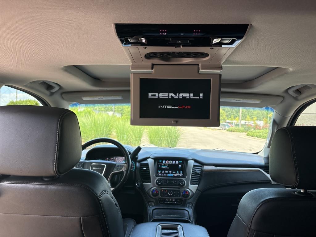 used 2019 GMC Yukon car, priced at $35,621