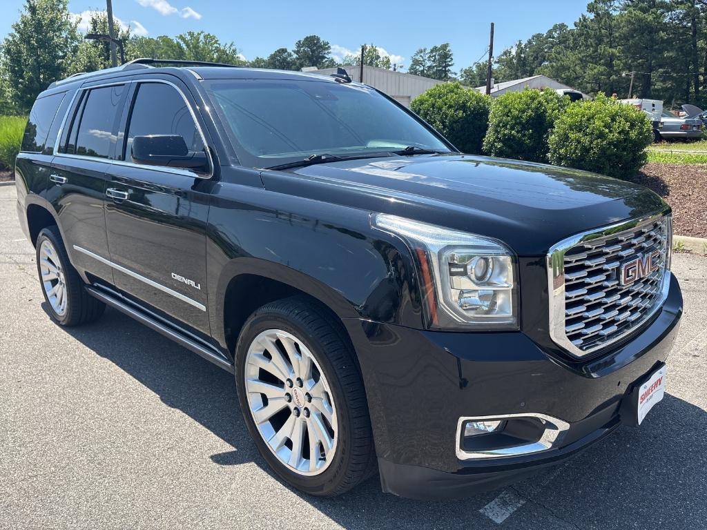 used 2019 GMC Yukon car, priced at $35,621