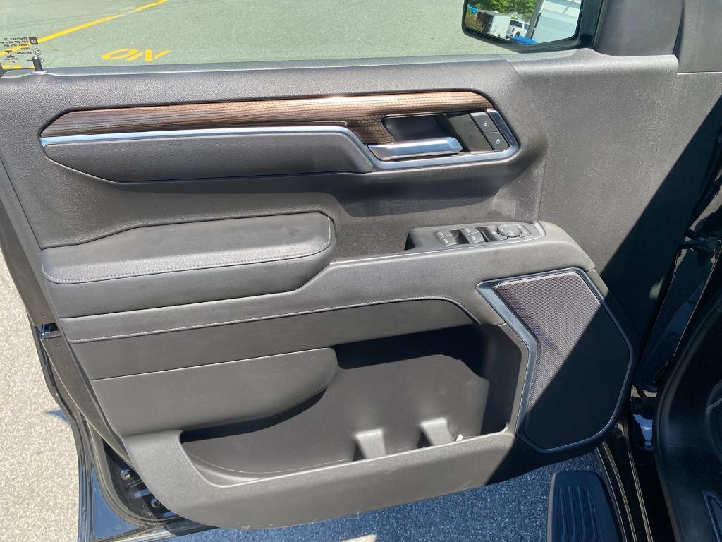 used 2022 Chevrolet Silverado 1500 car, priced at $45,525