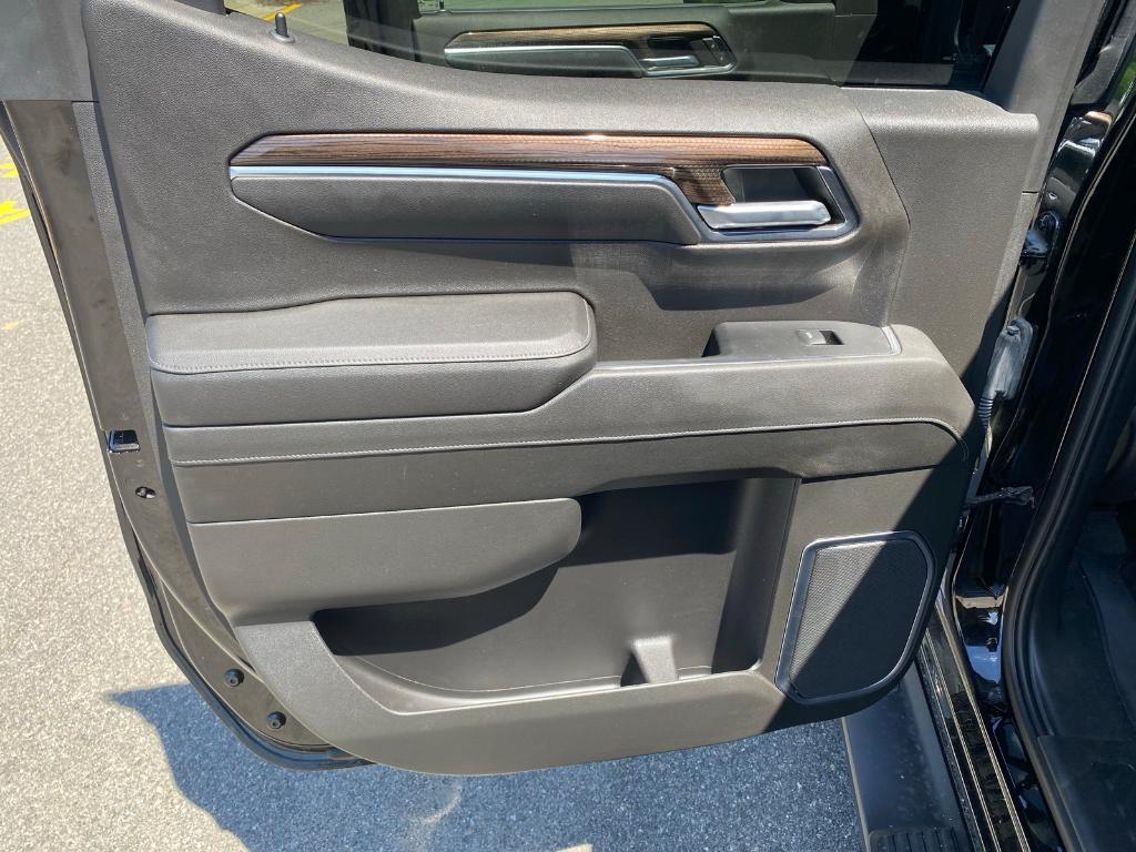 used 2022 Chevrolet Silverado 1500 car, priced at $45,525