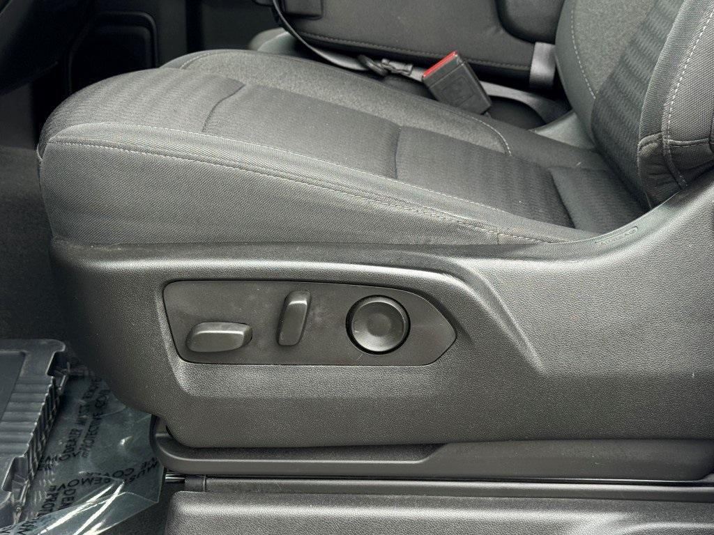 used 2022 Chevrolet Silverado 1500 car, priced at $33,990