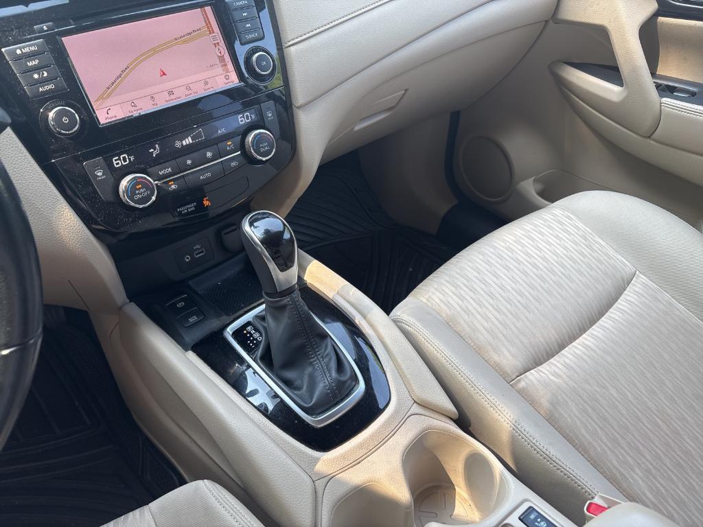 used 2020 Nissan Rogue car, priced at $17,887