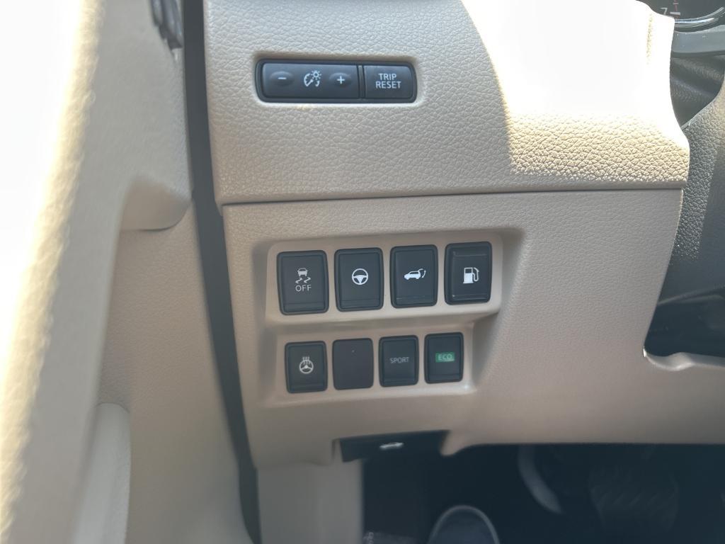used 2020 Nissan Rogue car, priced at $17,887