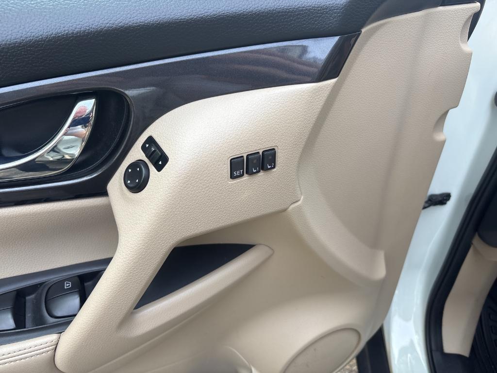 used 2020 Nissan Rogue car, priced at $17,887