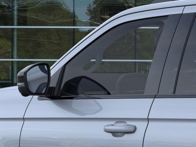 new 2025 Ford Expedition car, priced at $80,027