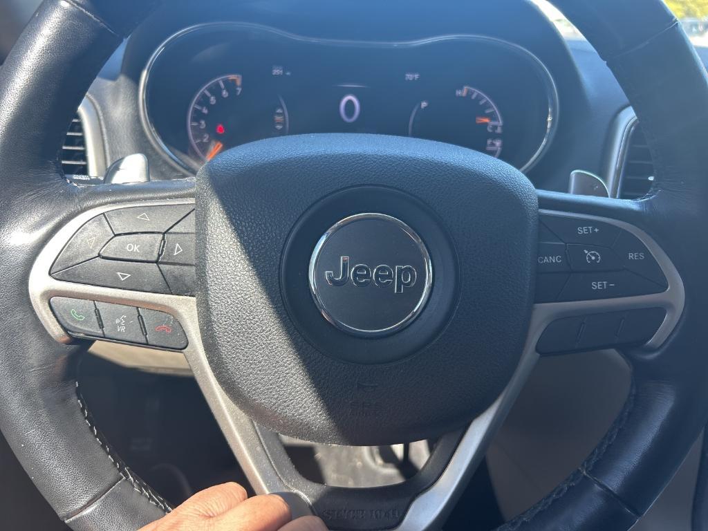 used 2017 Jeep Grand Cherokee car, priced at $17,500