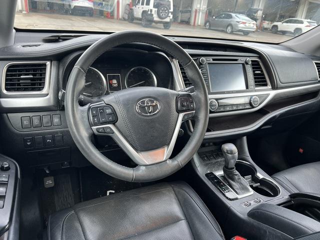 used 2019 Toyota Highlander car