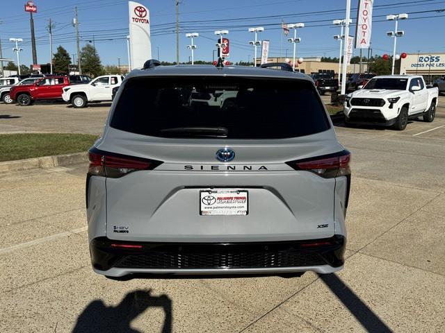 new 2025 Toyota Sienna car