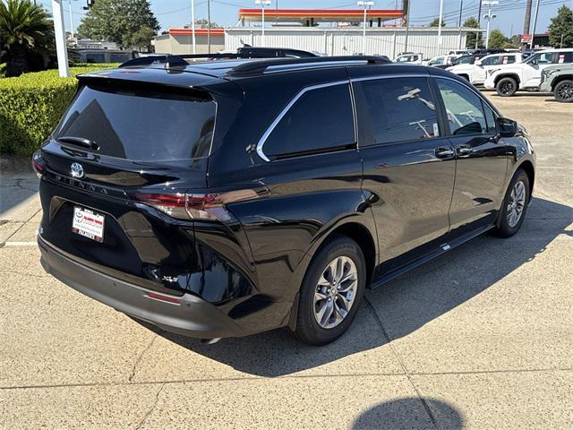 new 2025 Toyota Sienna car, priced at $48,728