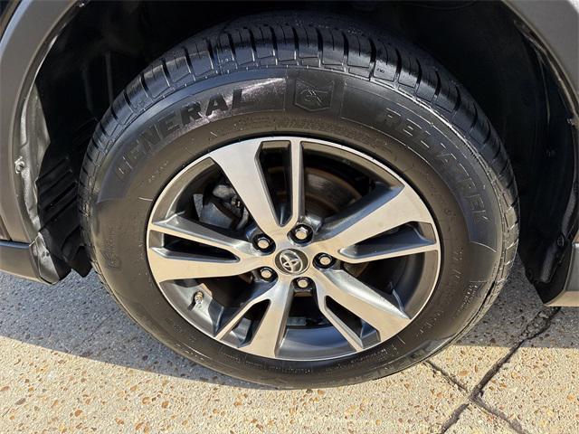 used 2018 Toyota RAV4 car, priced at $15,757