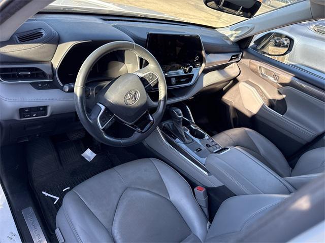 used 2023 Toyota Highlander car, priced at $38,728