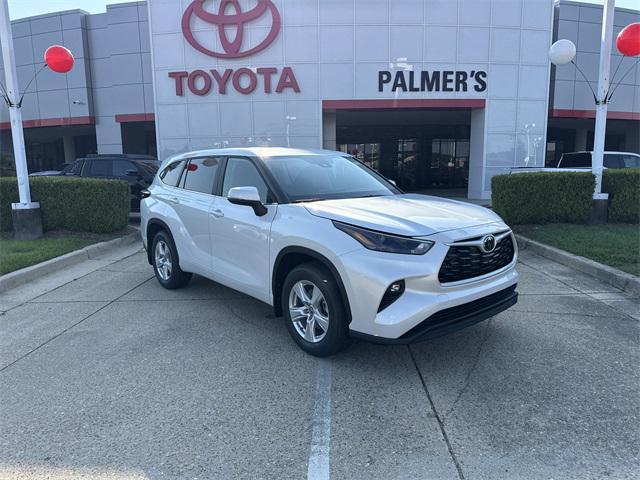 new 2025 Toyota Highlander car, priced at $44,189