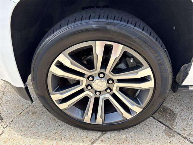 used 2018 GMC Yukon car, priced at $33,987
