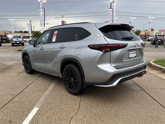 new 2025 Toyota Highlander car, priced at $50,164