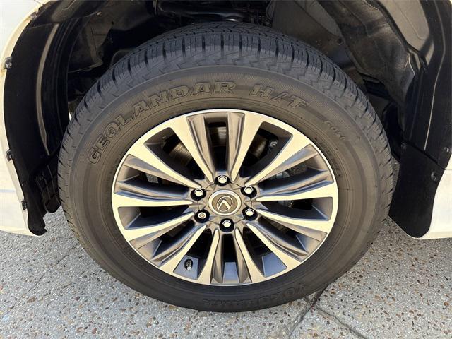 used 2022 Lexus GX 460 car, priced at $58,987