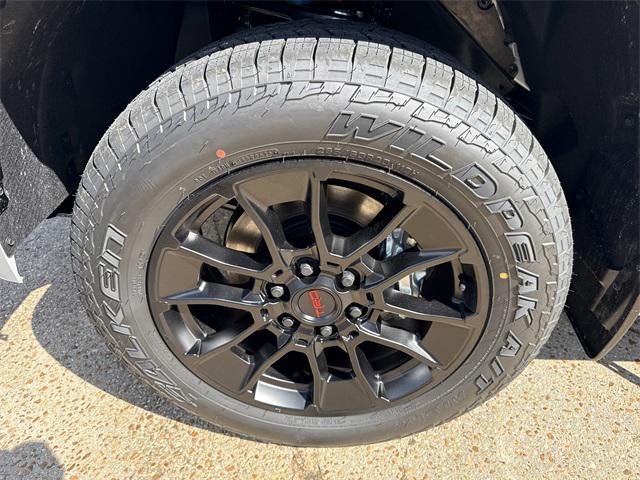 new 2025 Toyota Tundra Hybrid car, priced at $79,678
