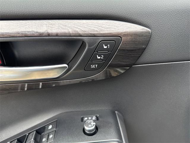 new 2025 Toyota Highlander car, priced at $53,119