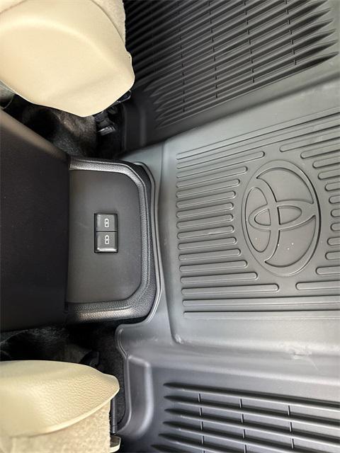 new 2025 Toyota Highlander car, priced at $47,348