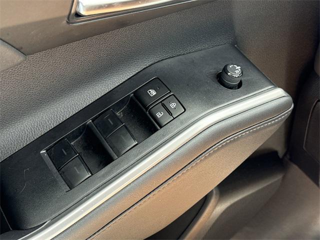 used 2024 Toyota Highlander car, priced at $46,260