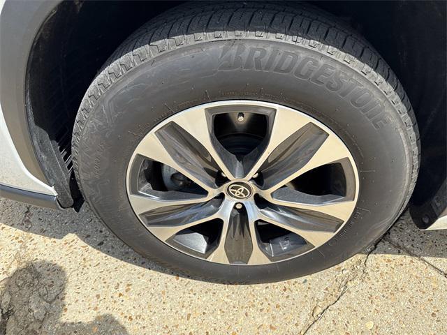 used 2024 Toyota Highlander car, priced at $46,260